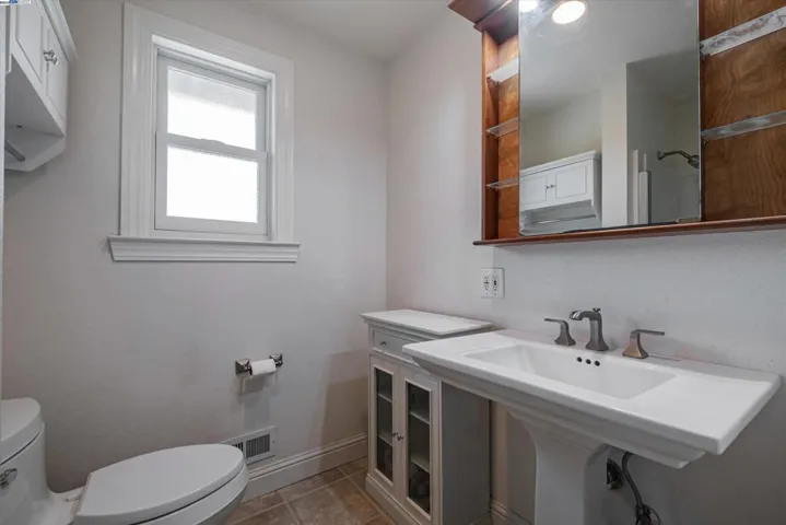 42182 Camino Santa Barbara, Fremont, California 94539