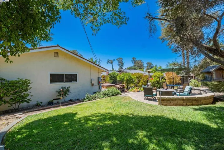 42182 Camino Santa Barbara, Fremont, California 94539