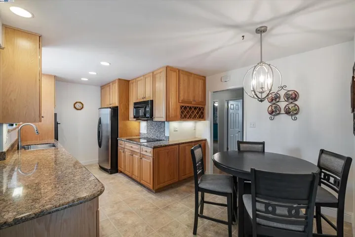 42182 Camino Santa Barbara, Fremont, California 94539