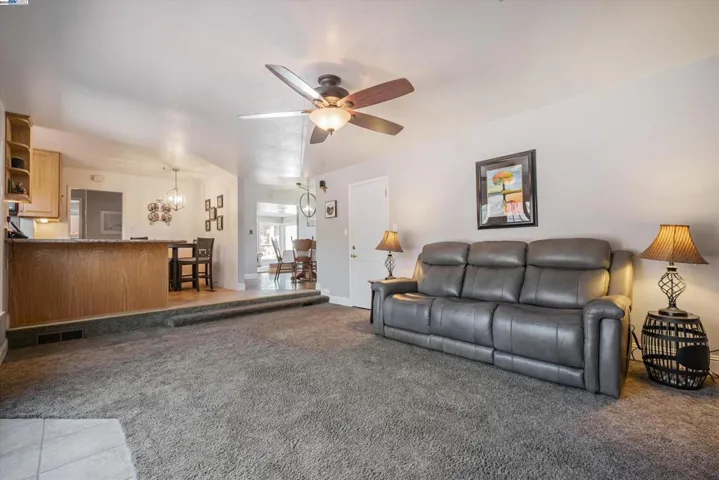42182 Camino Santa Barbara, Fremont, California 94539