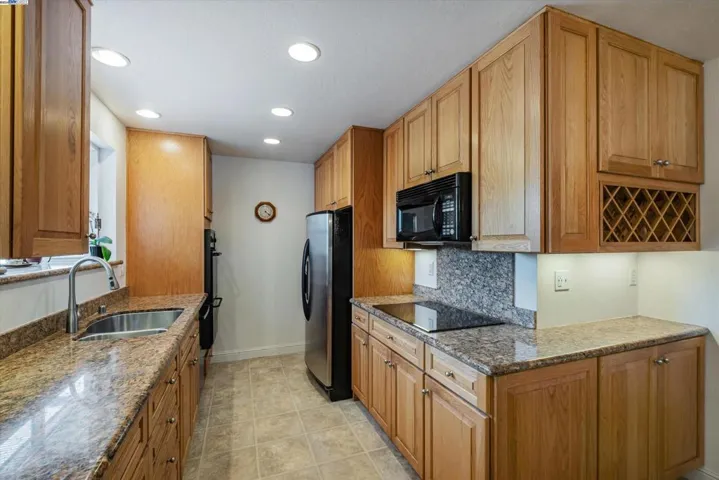42182 Camino Santa Barbara, Fremont, California 94539