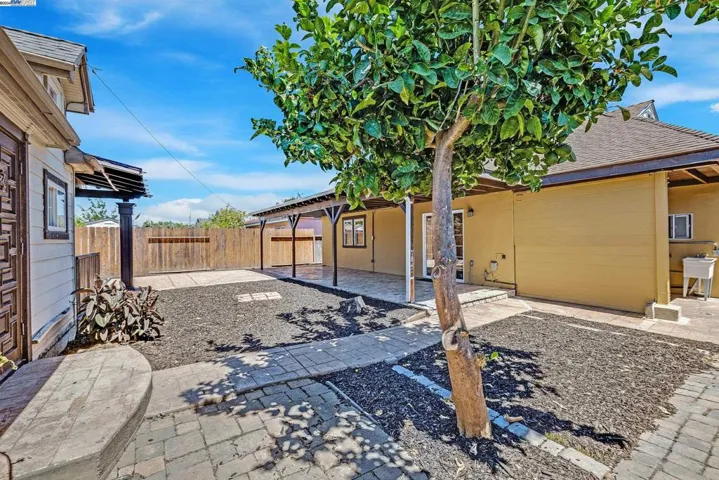 6239 Dairy Ave, Newark, California 94560