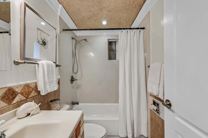 6239 Dairy Ave, Newark, California 94560