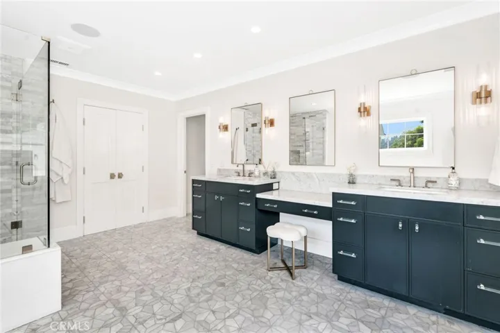 1135 Vista Del Valle Road, La Canada Flintridge, California 91011
