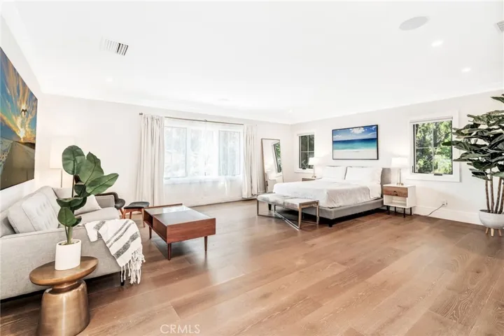 1135 Vista Del Valle Road, La Canada Flintridge, California 91011