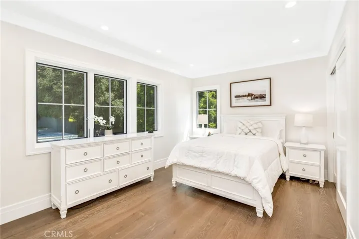 1135 Vista Del Valle Road, La Canada Flintridge, California 91011