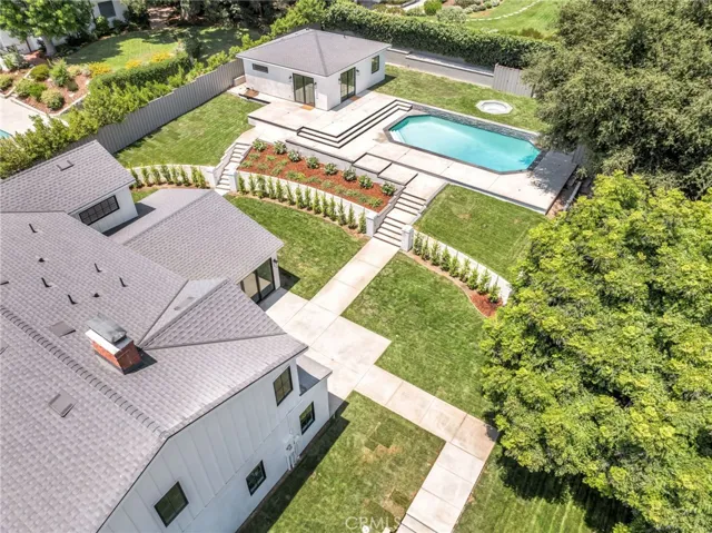 1135 Vista Del Valle Road, La Canada Flintridge, California 91011