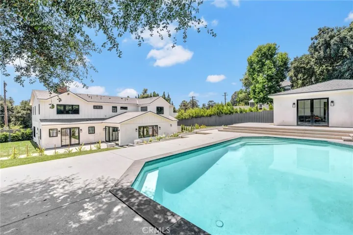 1135 Vista Del Valle Road, La Canada Flintridge, California 91011