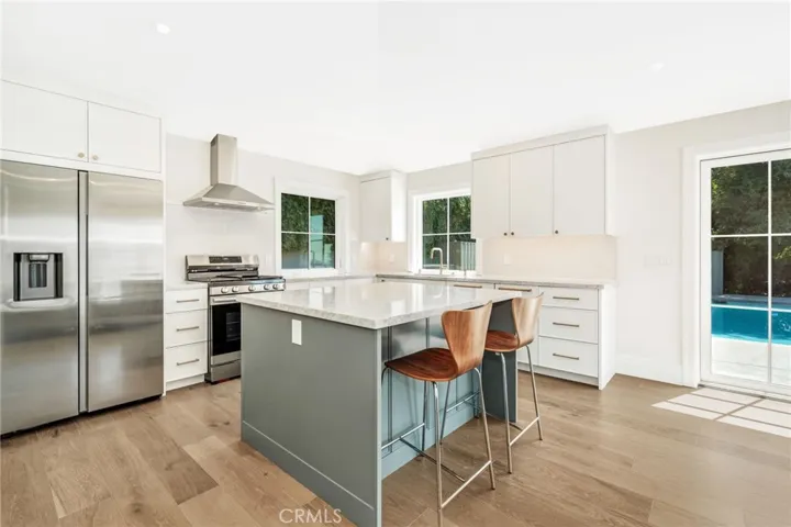 1135 Vista Del Valle Road, La Canada Flintridge, California 91011