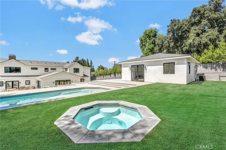1135 Vista Del Valle Road, La Canada Flintridge, California 91011