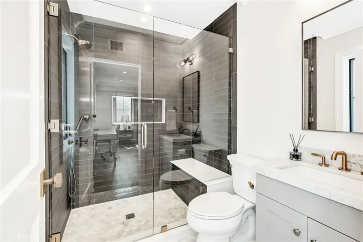 1135 Vista Del Valle Road, La Canada Flintridge, California 91011