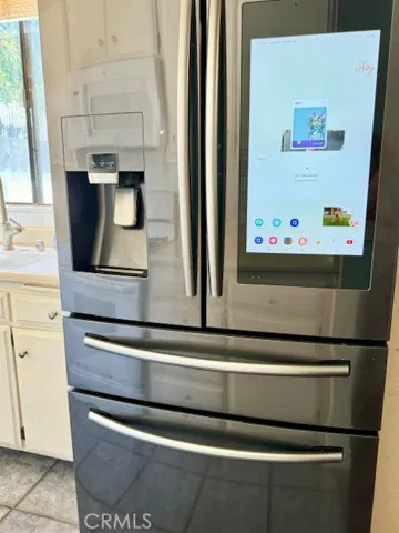 Very Nice Samsung Smart Frig!