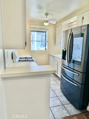 Light Bright Kitchen!