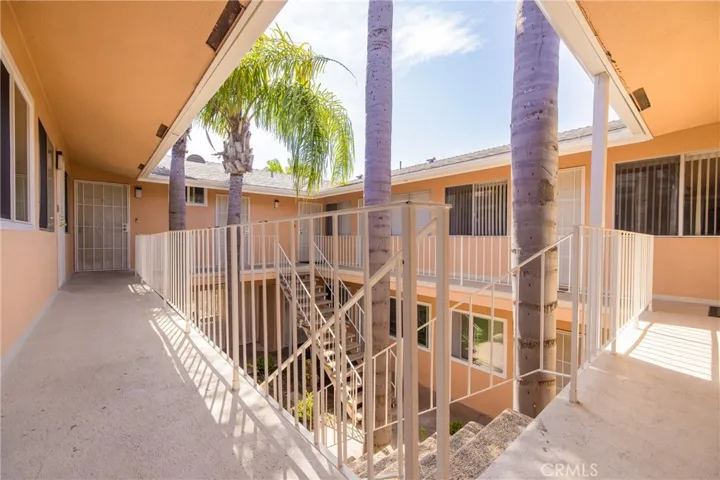 1133 Freeman Avenue, Long Beach, California 90804