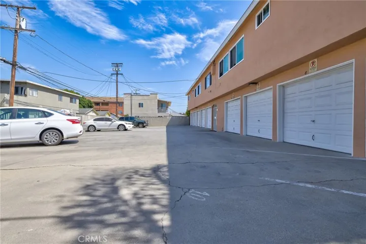 1133 Freeman Avenue, Long Beach, California 90804