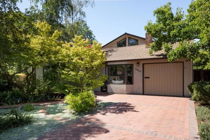 3242 South Court, Palo Alto, California 94306