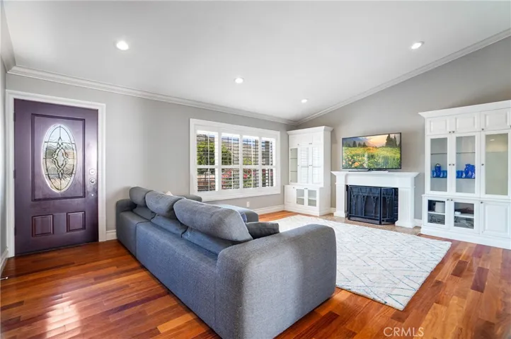 2466 Dillon Court, Thousand Oaks, California 91360