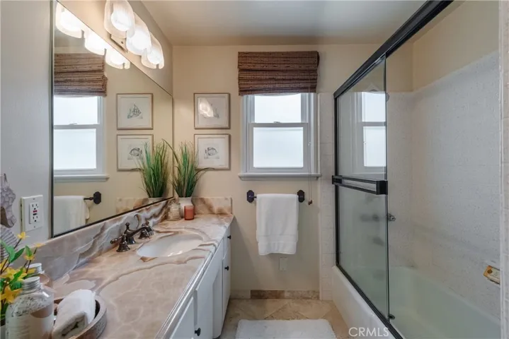 458 28th Street, Hermosa Beach, California 90254