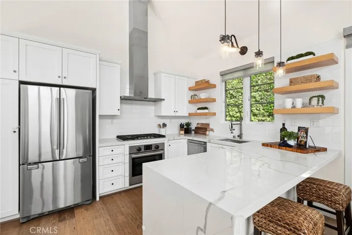 201 16th Place, Costa Mesa, California 92627