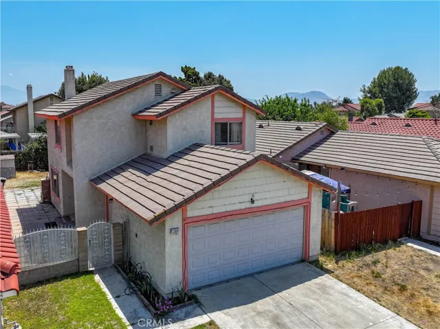 1360 Lulitree Road, Colton, California 92324