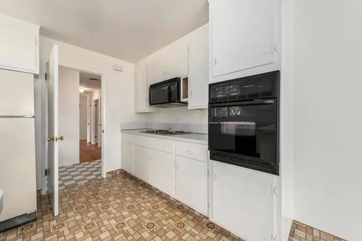 607 Wellsbury Way, Palo Alto, California 94306