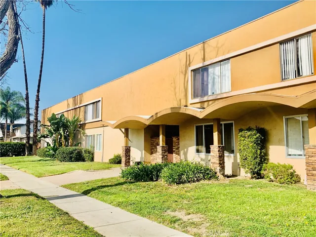 273 Alpine Street M, Upland, California 91786