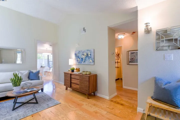 Living room to hall