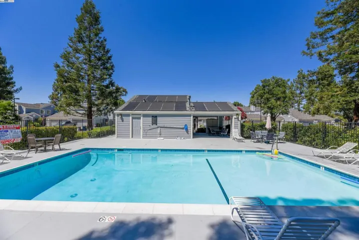 Community pool