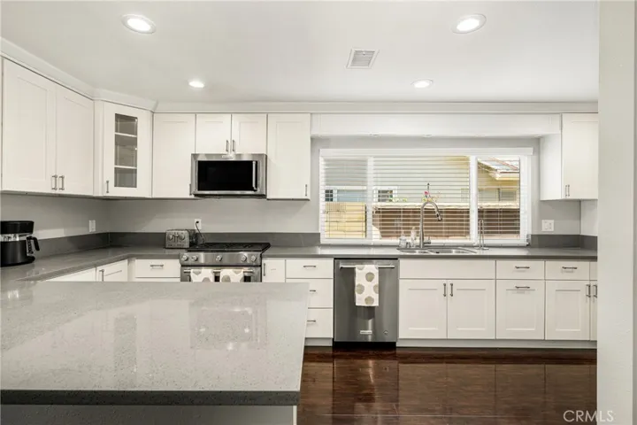 17842 Lucero Way, Tustin, California 92780