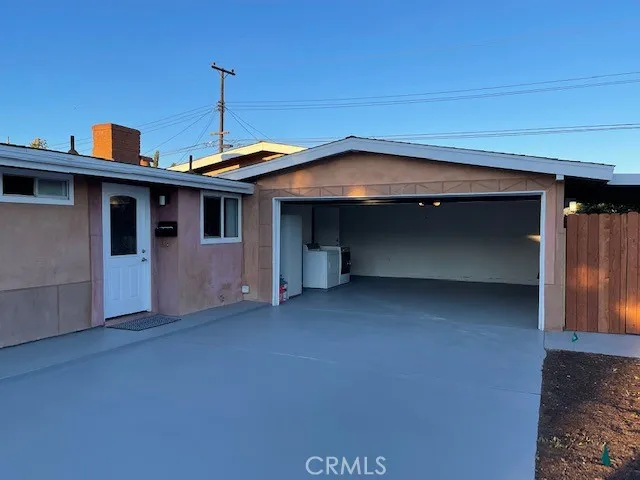 2216 Anaheim Avenue, Costa Mesa, California 92627