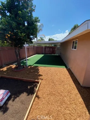 2216 Anaheim Avenue, Costa Mesa, California 92627