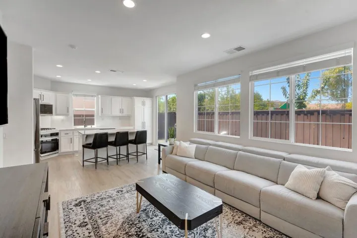 1767 Old Glen St, San Marcos, California 92078