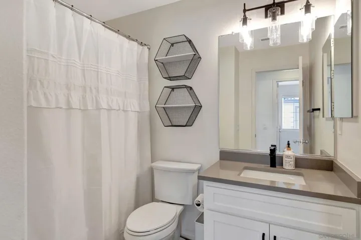 1767 Old Glen St, San Marcos, California 92078