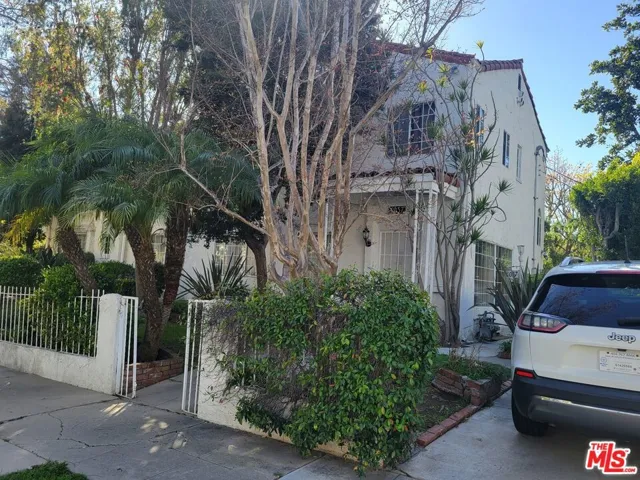 1037 S Longwood Avenue, Los Angeles, California 90019