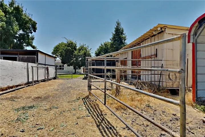 6549 E Woodward Avenue, Manteca, California 95337