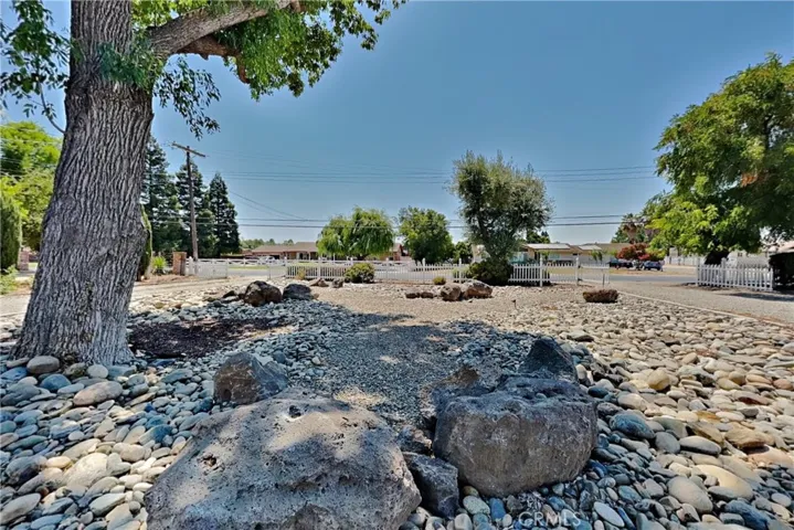 6549 E Woodward Avenue, Manteca, California 95337