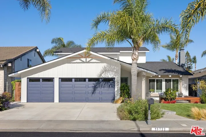 19722 Rumford Lane, Huntington Beach, California 92646