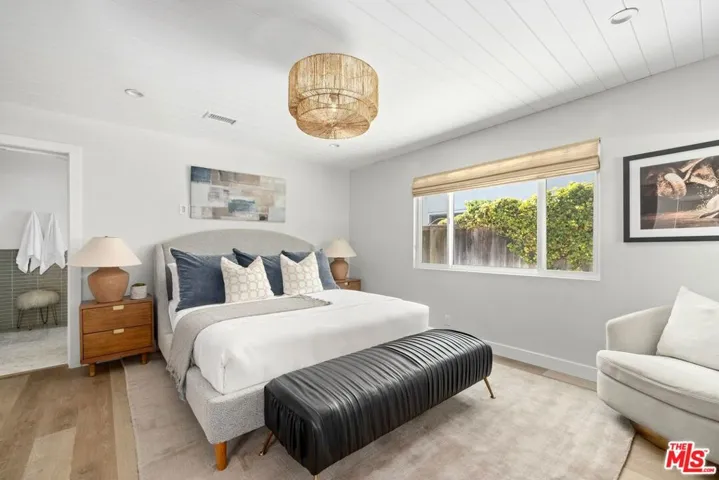 19722 Rumford Lane, Huntington Beach, California 92646