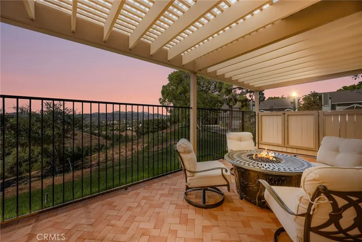 7351 E Singingwood Drive, Anaheim Hills, California 92808