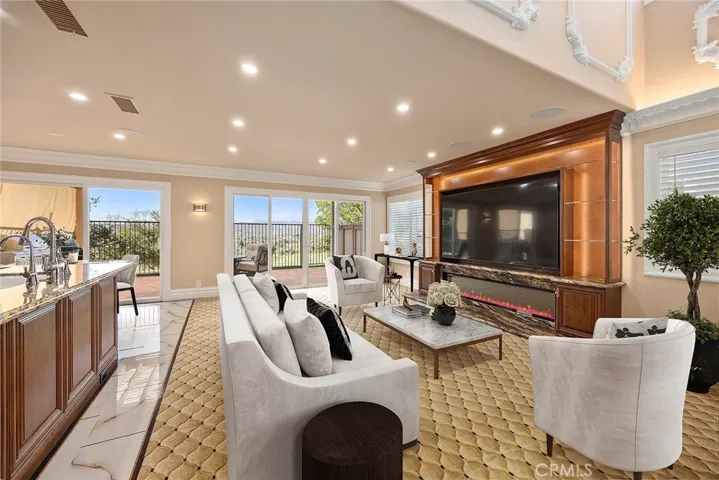 7351 E Singingwood Drive, Anaheim Hills, California 92808