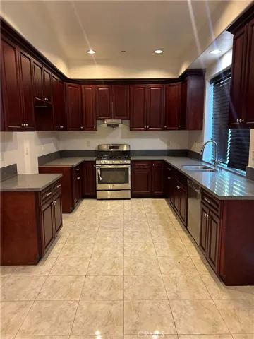 706 W Duarte Road A, Monrovia, California 91016