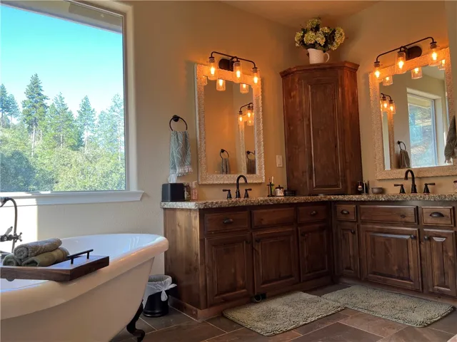 6612 Spencers Mill Lane, Midpines, California 95345