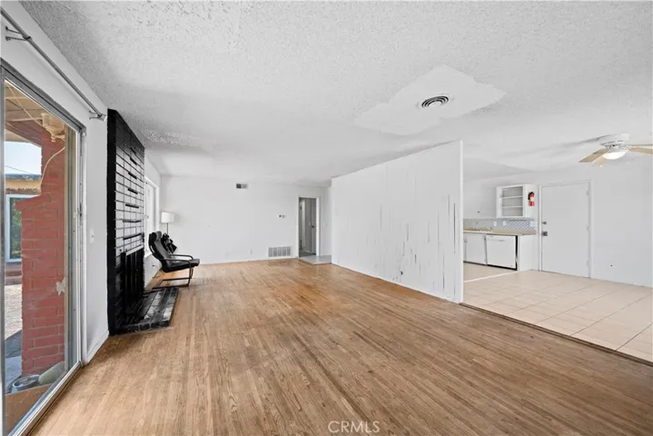 1045 W Citron Street, Corona, California 92882