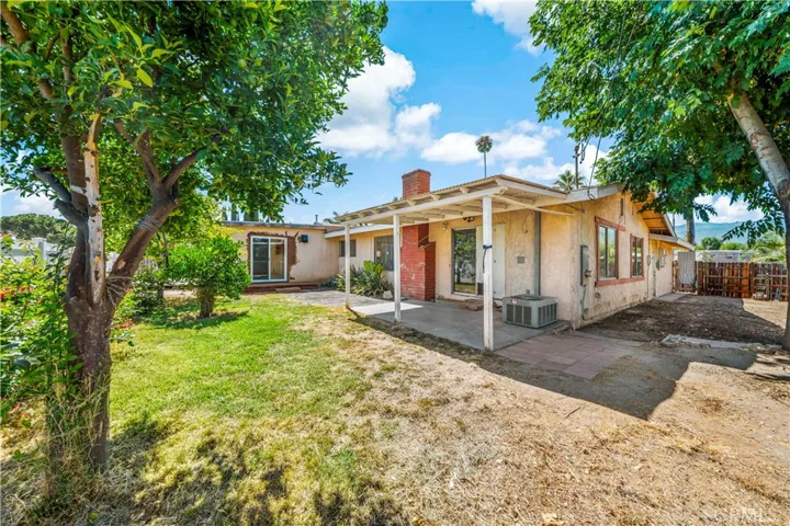 1045 W Citron Street, Corona, California 92882