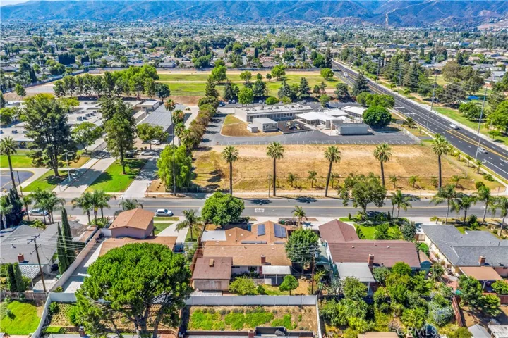 1045 W Citron Street, Corona, California 92882