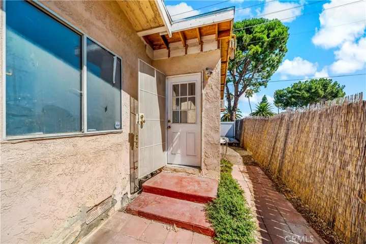 1045 W Citron Street, Corona, California 92882