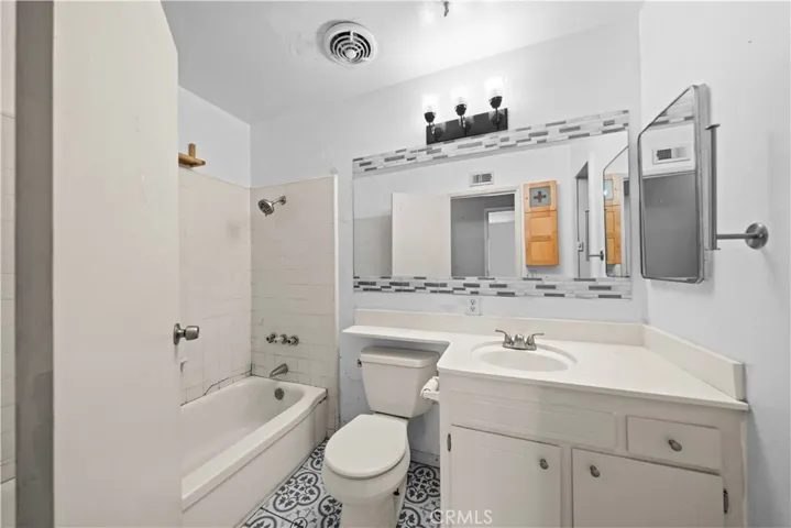 1045 W Citron Street, Corona, California 92882