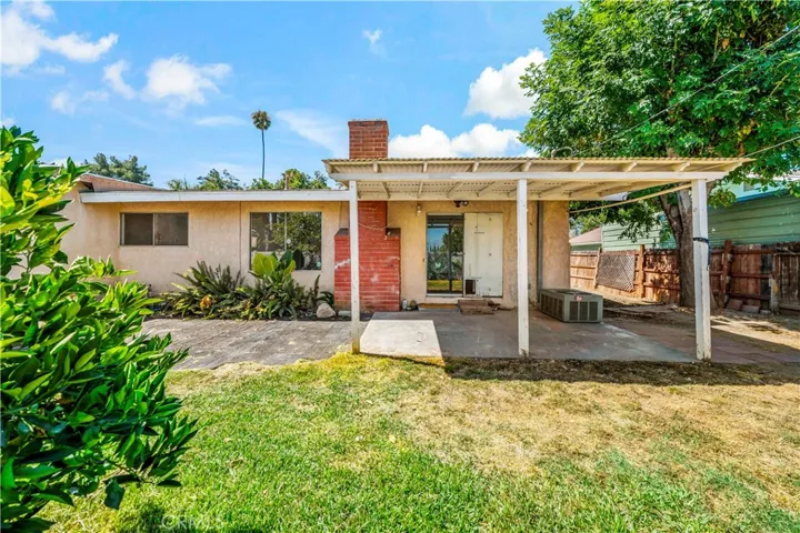 1045 W Citron Street, Corona, California 92882