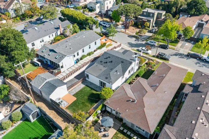 930 Laguna Avenue, Burlingame, California 94010