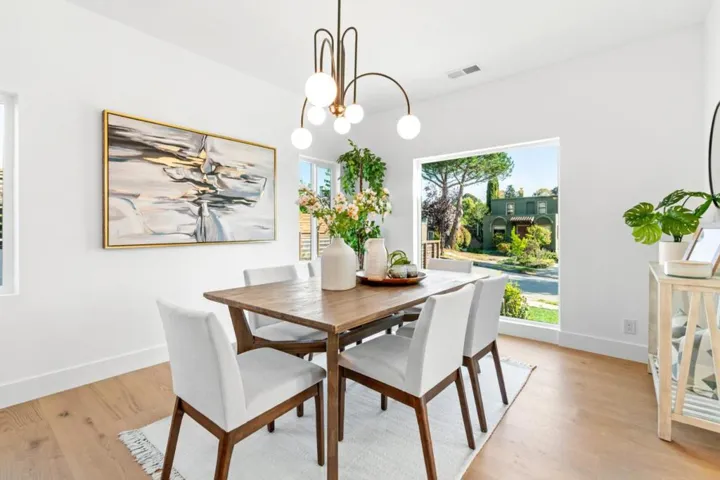 930 Laguna Avenue, Burlingame, California 94010